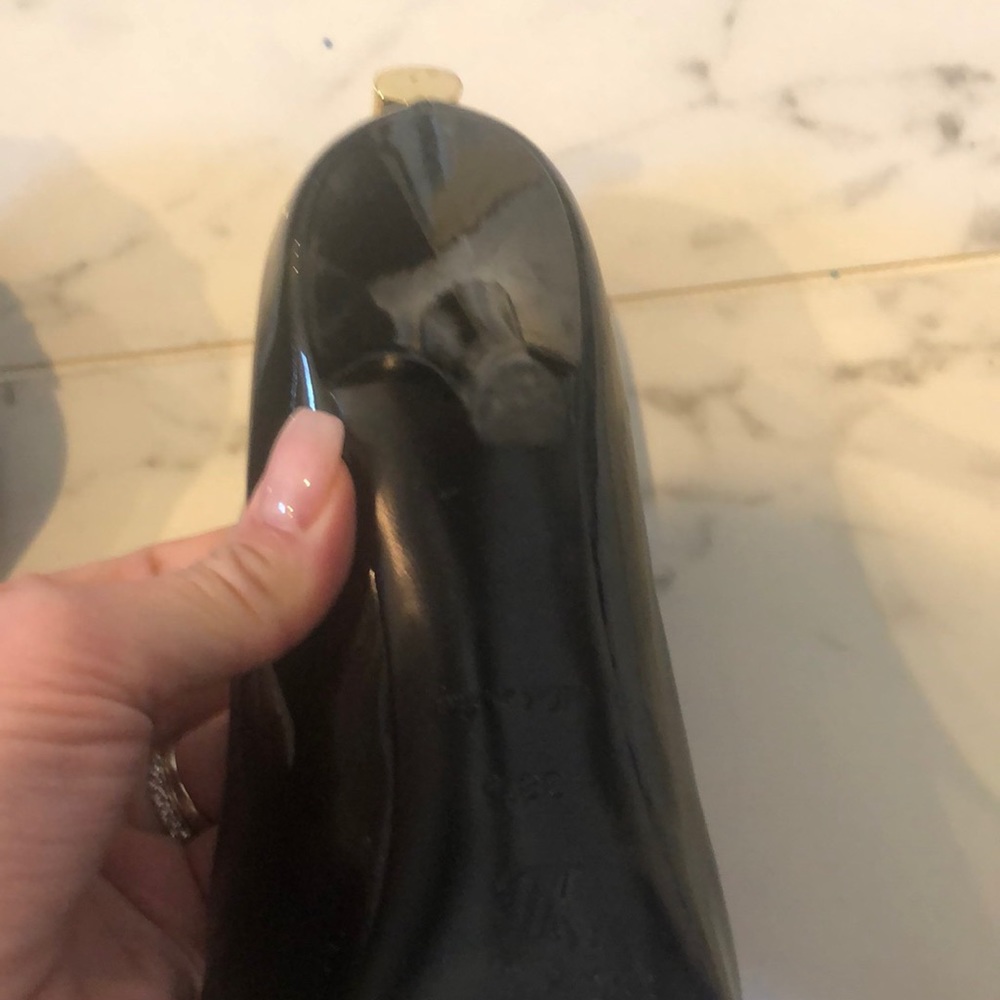 Louis Vuitton patent peep toe heels - Picture 12 of 12